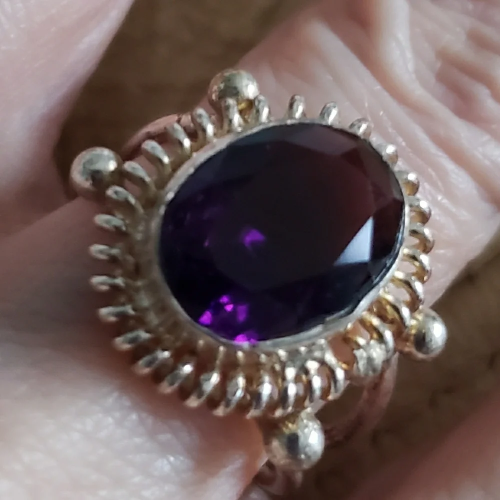 NWOT, SZ 9 Amethyst & Silver Ring, Handmade, Deep Purple, Beautiful Silver Work